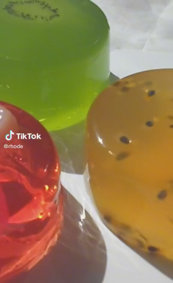 Tiktok video of jiggling jellies